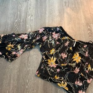 Small 3/4 Sleeve Free People Crop Top